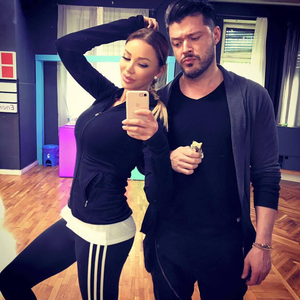 Cupboard deck Safe Luni, Bianca Drăgușanu și Victor Slav au un moment special la „Uite cine dansează!” - TVmania.ro Cupboard deck Safe Luni, Bianca Drăgușanu și Victor Slav au un moment special la „Uite cine dansează!” - TVmania.ro